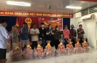 Hội Nạn nhân chất độc da cam/dioxin phường 8, thành phố Cà Mau trao quà tết Quý Mão cho nạn nhân