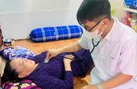 Hội Nạn nhân chất độc da cam/dioxin xã Đất Mới phối hợp khám bệnh, cấp thuốc miễn phí cho nạn nhân da cam