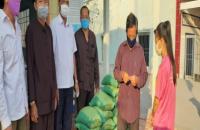 Hội NNCĐDC/DIOXIN & BTXH huyện Phú Tân, phối hợp cùng Chi bộ - Ban nhân dân khóm 5, thị trấn Cái Đôi Vàm, huyện phú Tân, tỉnh Cà Mau vận động Hội “Tấm lòng vàng” hỗ trợ cho hộ có hoàn cảnh khó khăn