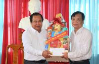 Phó Chủ tịch UBND tỉnh Nguyễn Minh Luân thăm, chúc Tết các cơ sở bảo trợ xã hội trên địa bàn thành phố Cà Mau
