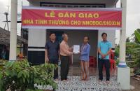 Huyện Hội U Minh: Bàn giao nhà tình thương cho nạn nhân chất độc da cam
