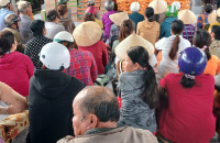  Phú Tân 400 suất qùa trao cho nạn nhân chất độc da cam, hộ gia đình có hoàn cảnh khó khăn, người khuyết tật tại 5 xã trong huyện nhân dịp Tết Nguyên đán Giáp Thìn 2024